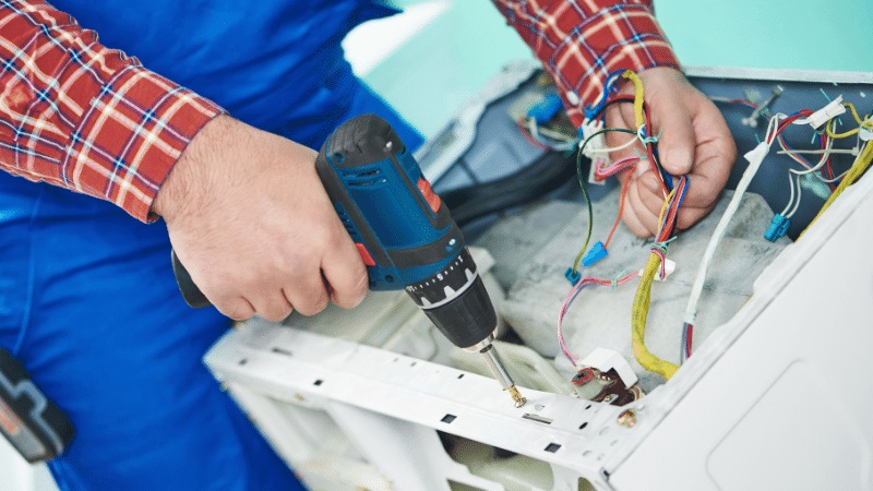 Sultangazi Mitsubishi Mitsubishi çamaşır makinesi kart tamiri – Su almama arızası orijinal parça ile giderildi. - Teknik servis örneği